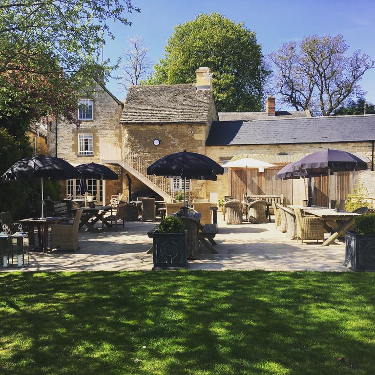 The Wychwood Inn Shipton under Wychwood Kültér fotó
